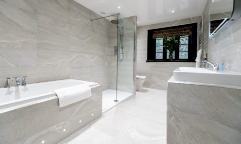 Room 1 ensuite